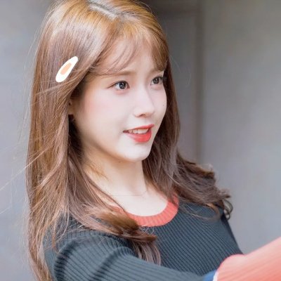 艳女新装海报